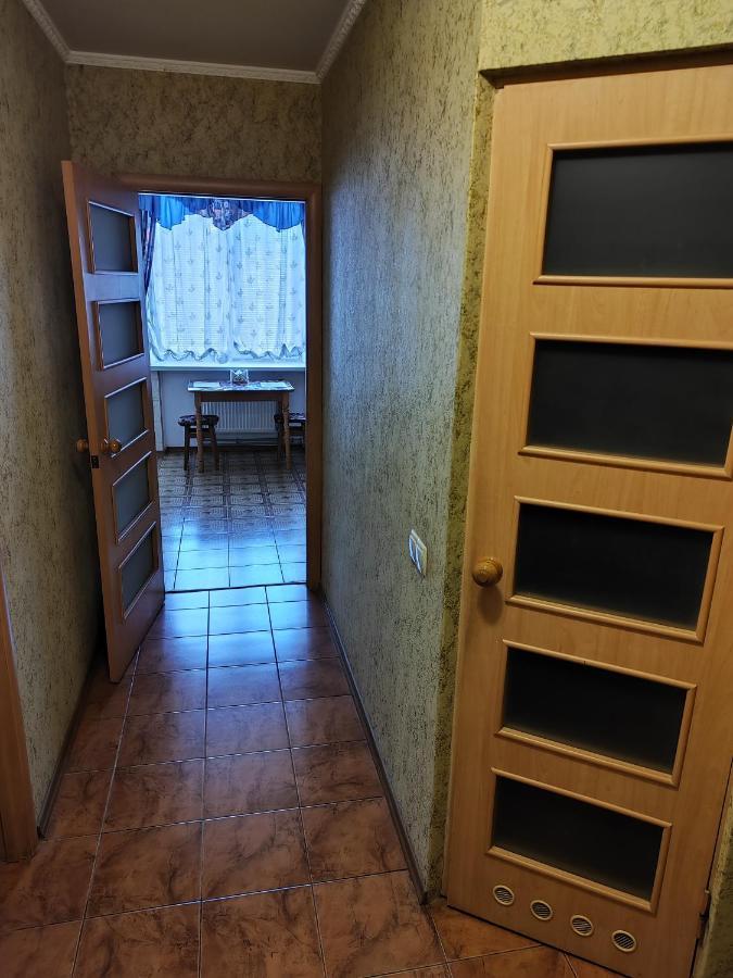 на вул перемоги 8 дрiб 3 Apartment