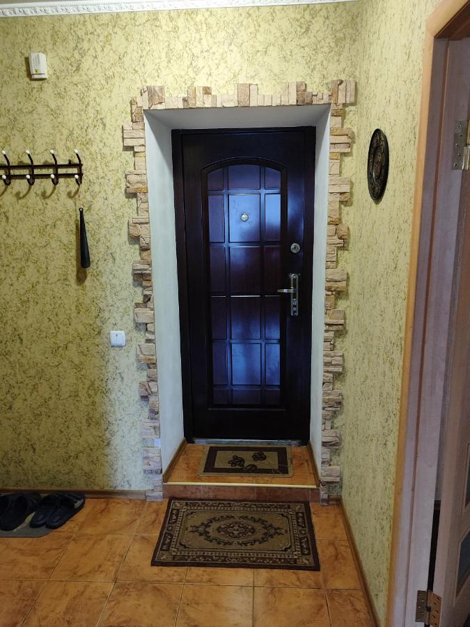 на вул перемоги 8 дрiб 3 Apartment Хмельницький